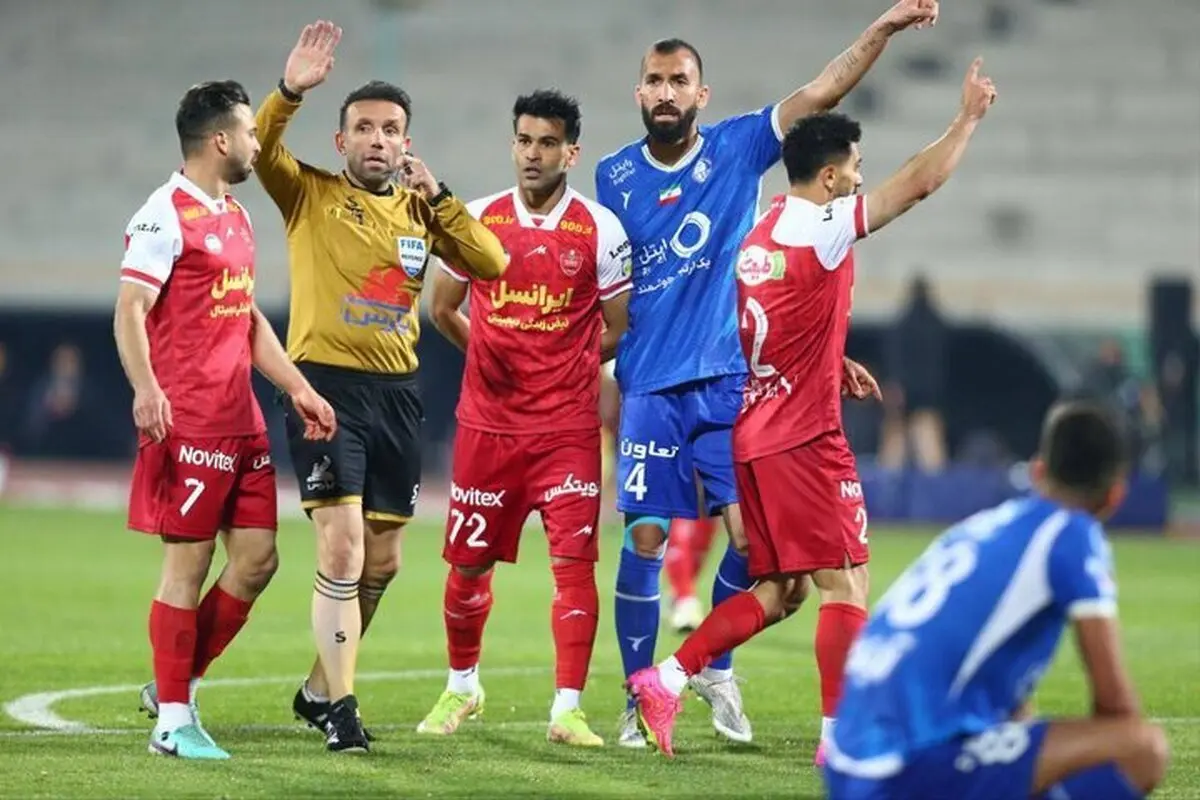 نفس پرسپولیس پشت سر استقلال ، زمان ۴ بازی باقیمانده استقلال و پرسپولیس

