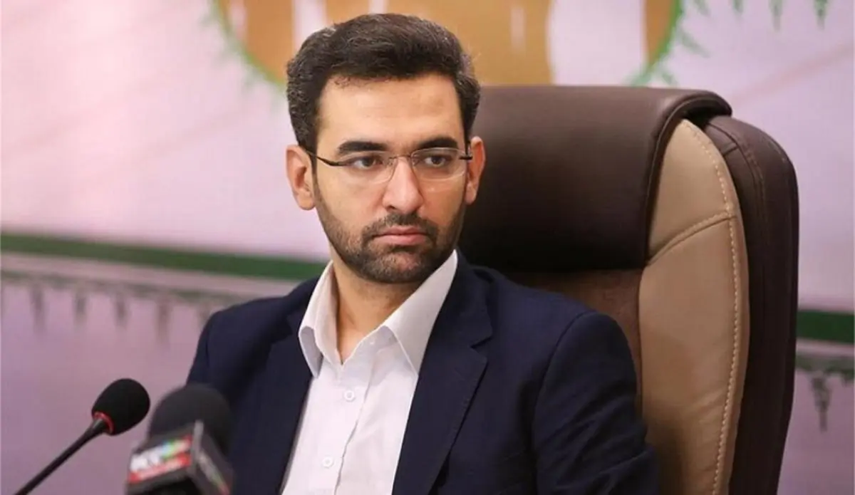 واکنش آذری جهرمی به فعال شدن اینترنت ماهواره‌ای استارلینک در اوکراین
