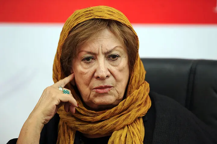 پری صابری درگذشت

