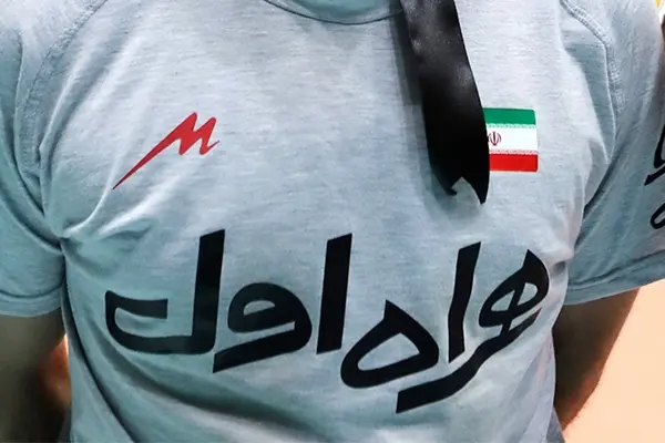 ادای احترام تیم ملی والیبال به آبادان