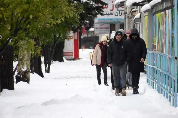 ورود موج جدید سرما به کشور از جمعه/ این مناطق منتظر برف و باران باشند