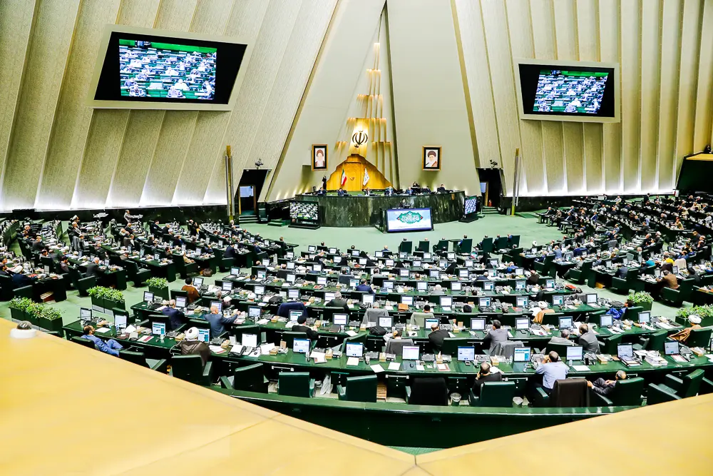 خبر مهم از مجلس درباره طرح ساماندهی استخدام کارکنان دولت