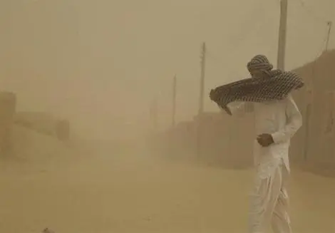 طوفان سیستان ۲ هزار نفر را راهی بیمارستان کرد