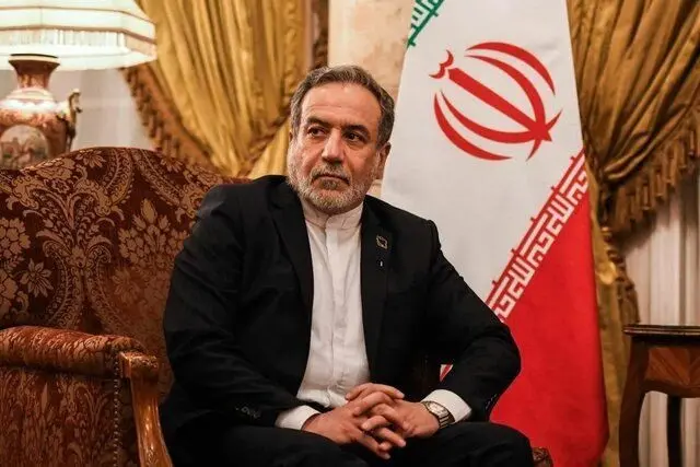 واکنش عراقچی به هشدار ترامپ درباره حمله مجدد

