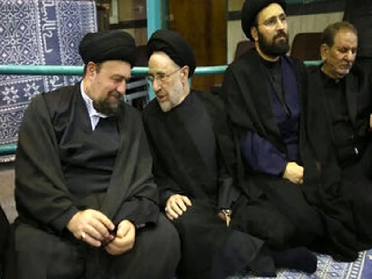 حضور سیدمحمد خاتمی در کنار سیدعلی و سیدحسن خمینی در حسینیه جماران +عکس
