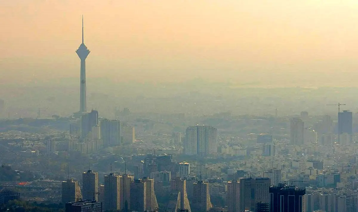گزارش روزنامه اعتماد از آلودگی هوای تهران؛ بوی مرگ می دهد