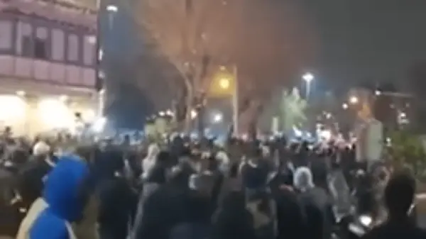 در تجمعات شنبه شب چه گذشت؟