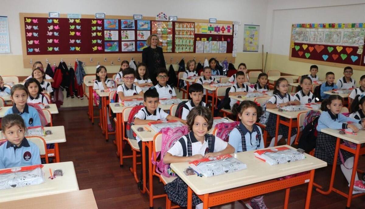 موج گسترده مهاجرت دانش آموزان به ترکیه/ مقصد نهایی کانادا
