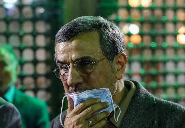 ماجرای کبودی صورت احمدی نژاد چیست + عکس
