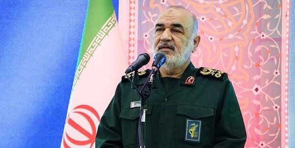 فرمانده سپاه: «فرزند کمتر زندگی بهتر» یک شعار شیطانی بود