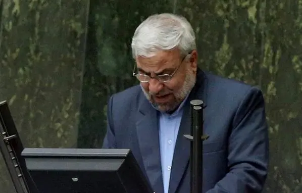 هر روز شاهد کشف حجاب برخی بازیگرها و خانم‌های معلوم‌الحال هستیم
