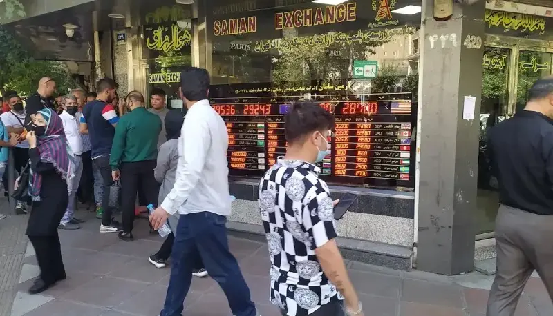 قیمت سکه بالا رفت / جنگ اسراییل به بازار سکه تهران کشیده شد