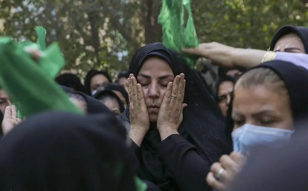 فیلم دردناک از تشییع پیکر یک دانش‌آموز+ببینید
