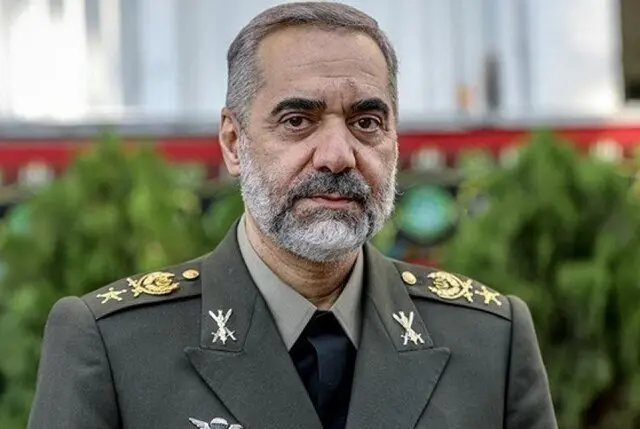وزیر دفاع :اسرائیل منتظر پاسخ ایران باشد