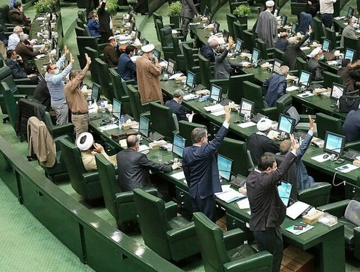 نماینده مجلس: مسمومیت های رخ داده در مدارس بعد از عید نگران کننده نیست/ برخی ها شیطنت دانش اموزان است