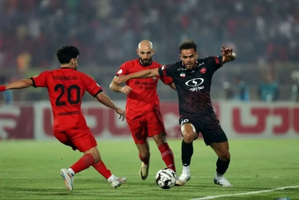 اولین تلفاوت پیش از شروع مسابقه پرسپولیس و تراکتور + فیلم