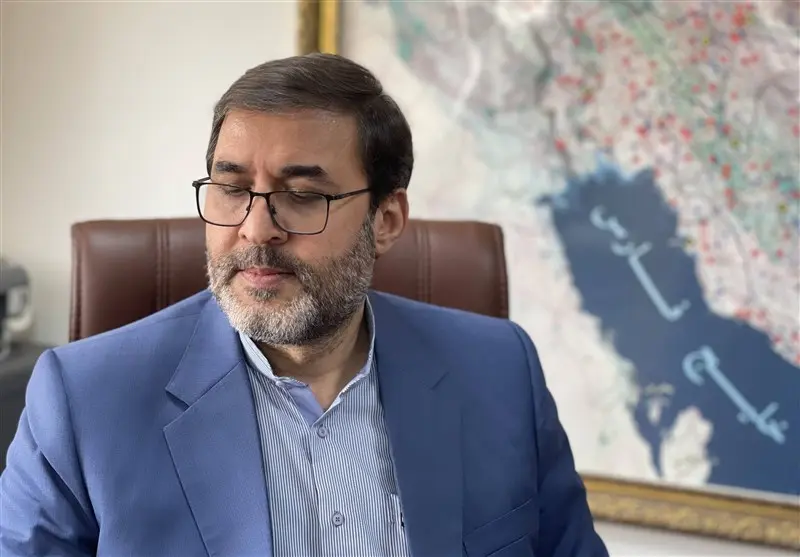 وزیر کشور تسلیم شد | معاون سیاسی وزیرکشور شبانه برای رهایی از استیضاح تغییر کرد 