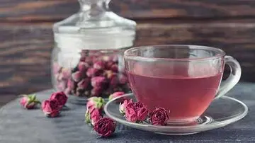 ۷ فایده دمنوش گیاهی گل رز