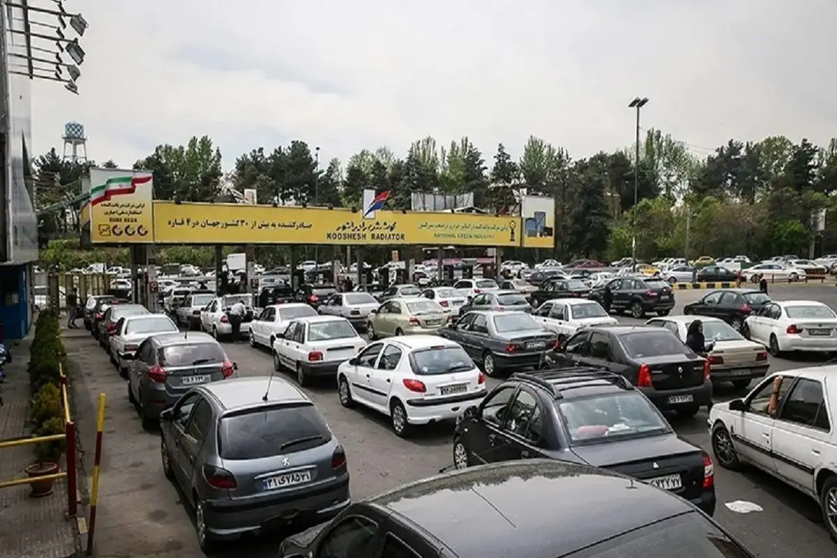  ویدئویی از صف 15 کیلومتری بنزین در گیلان

