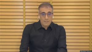 رضا ولی زاده، خبرنگار پیشین رادیو فردا در تهران بازداشت شد
