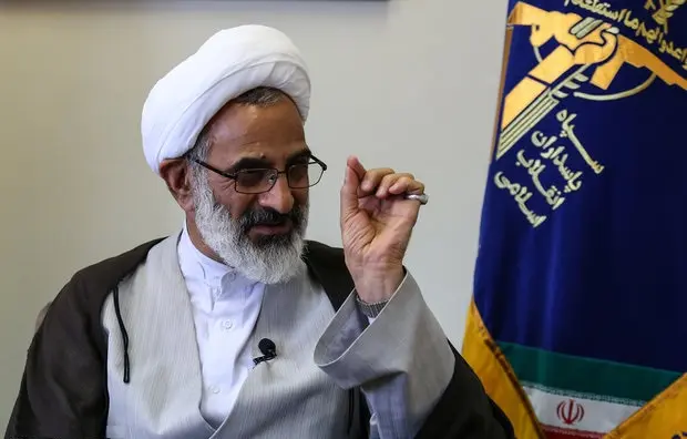 نماینده ولی‌فقیه در سپاه: به پزشکیان فشار می‌آورند که «کار را تمام کن»