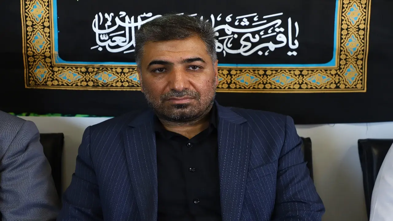 اتوبوسرانی و تاکسیرانی این شهر تا پایان شب شام غریبان خدمات رسانی  می‌کنند