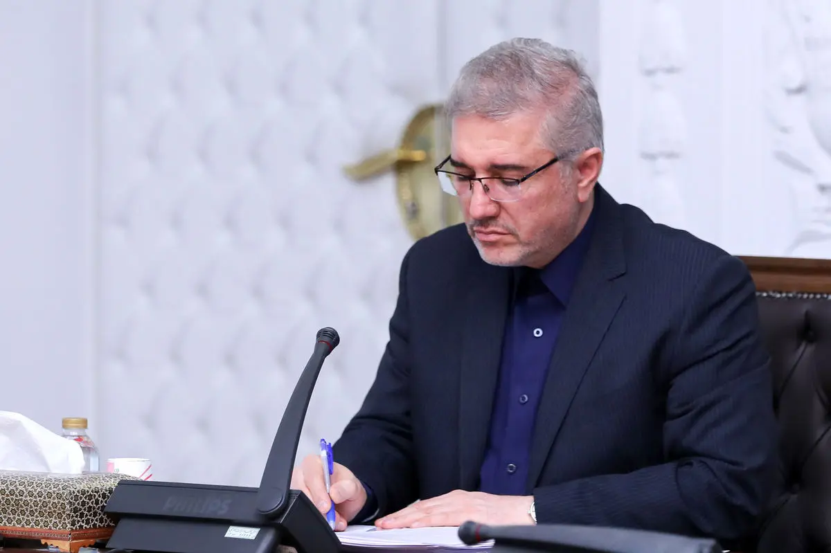 خبر خوش رئیس سازمان برنامه درباره احکام همسان سازی حقوق بازنشستگان / ویدئو

