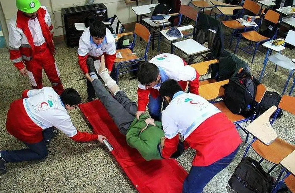 چهارشنبه در مدارس زلزله می‌آید