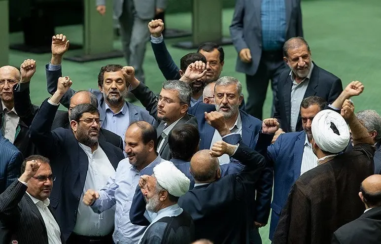  لایحه حجاب پشت درهای بسته  بررسی می شود/مجلس رای داد

