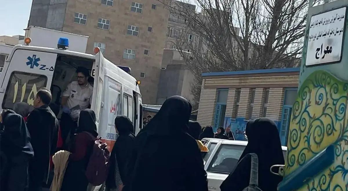 درگیری دانش‌آموزان در مدرسه دخترانه‌/ ۱۸ نفر راهی بیمارستان شدند

