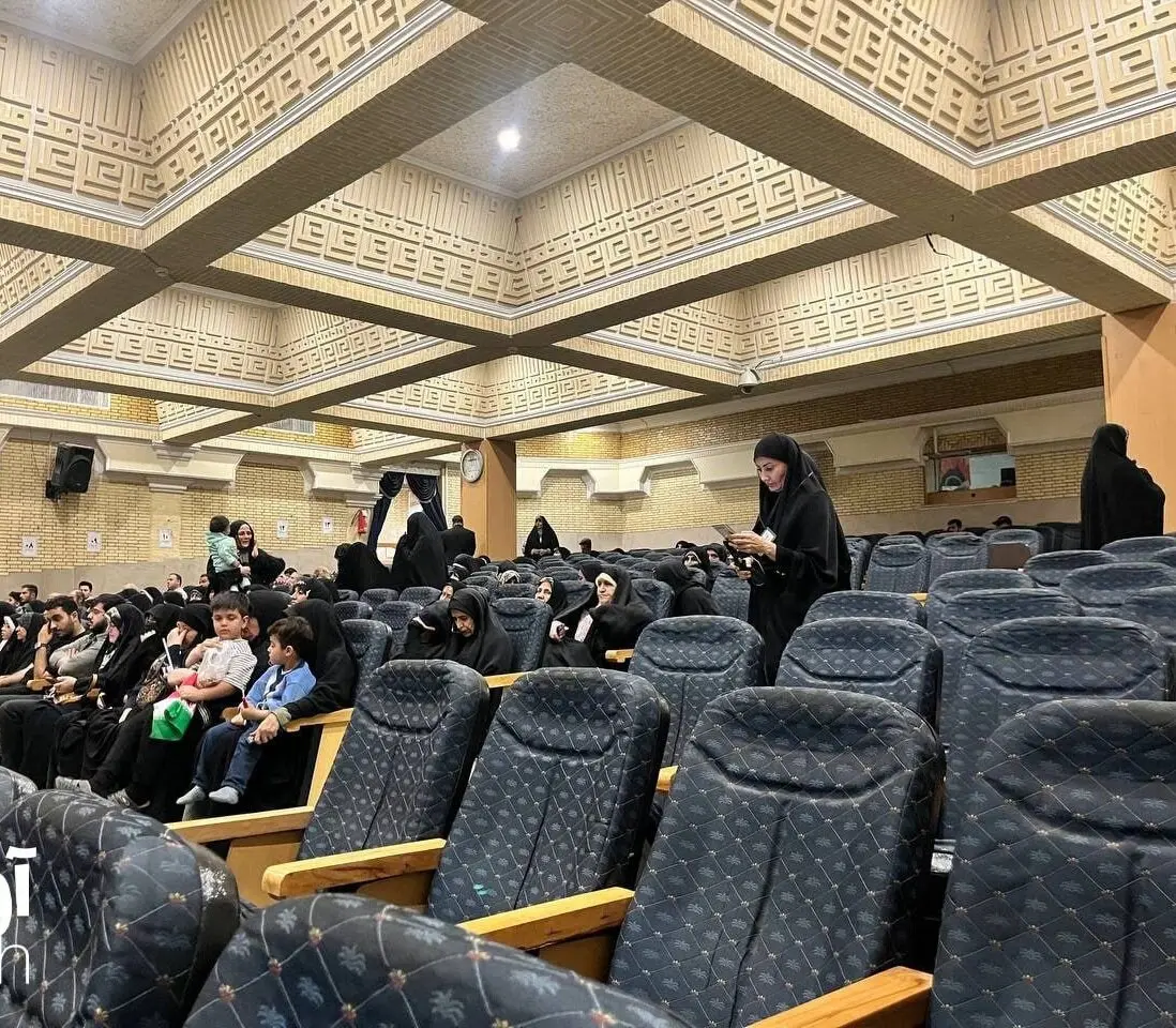 محاکمه ظریف و روحانی