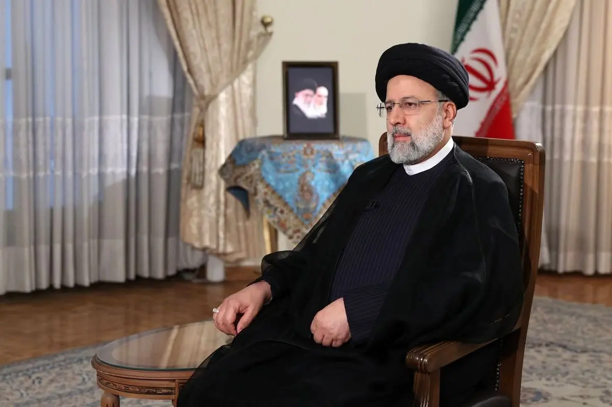 نامه سرگشاده به رئیسی درباره حقوق کارگران و بازنشستگان : اورژانسی چاره جویی کنید
