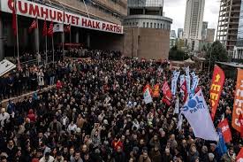 ترکیه در آتش / معترضان اردوغان را به زیر می کشند؟