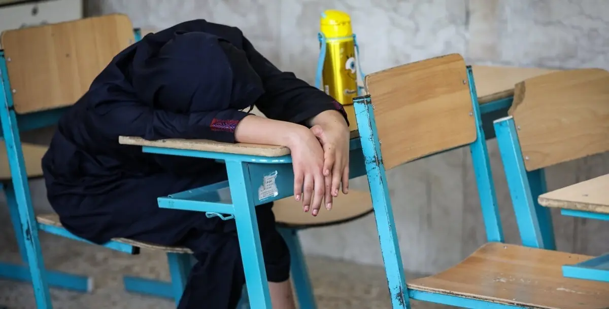 حمله با ​اسپری گاز فلفل در مدرسه دخترانه 

