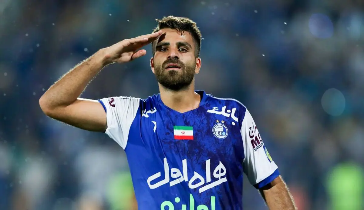 خط قرمز روی نام ۳ بازیکن استقلال 