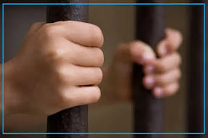 انتقام‌ غیراخلاقی پسر جوان از 3 دختر | جزئیات دردناک