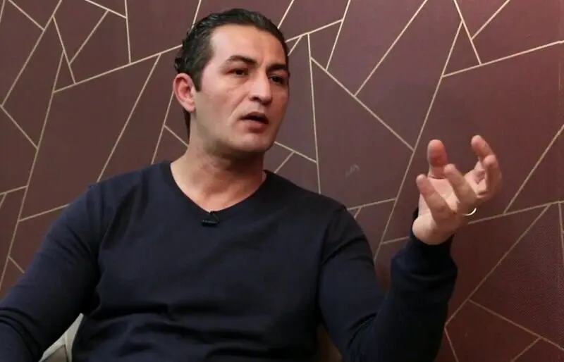 پرویز برومند: ؛ بعید است بیرانوند آبی‌پوش شود!



