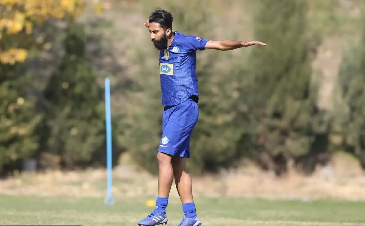شوک جدید به فرهاد | ستاره استقلالی به AFC شکایت کرد
