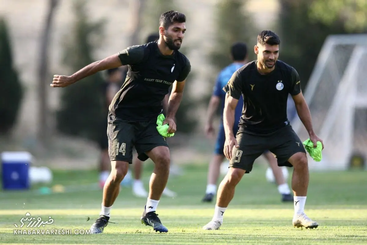 پاتک سپاهان به استقلال/ بمب آبی پوشان هم به نصف جهان می رود