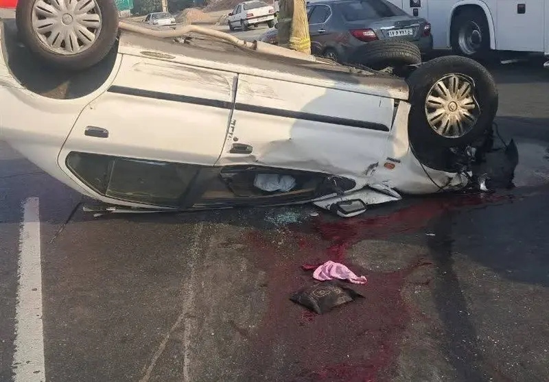 تصادف هولناک سمند با پژو ۴۰۵ در جاده خاوران