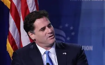 این چهره مرموز  هماهنگ کننده ترور سردار سلیمانی بود /او در لیست انتقام ایران است +عکس

