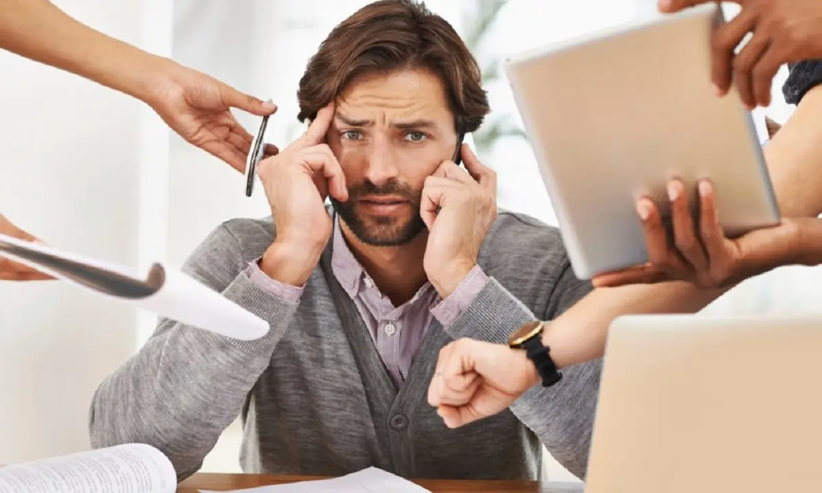 عکس| با همسر پرمشغله چطور رفتار کنیم؟