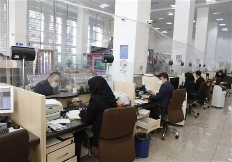 بانکهای تهران نیمه تعطیل شد