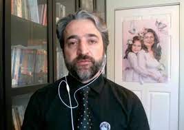گزارش تلویزیون و یک روزنامه از حامد اسماعیلیون و کاوه شهروز