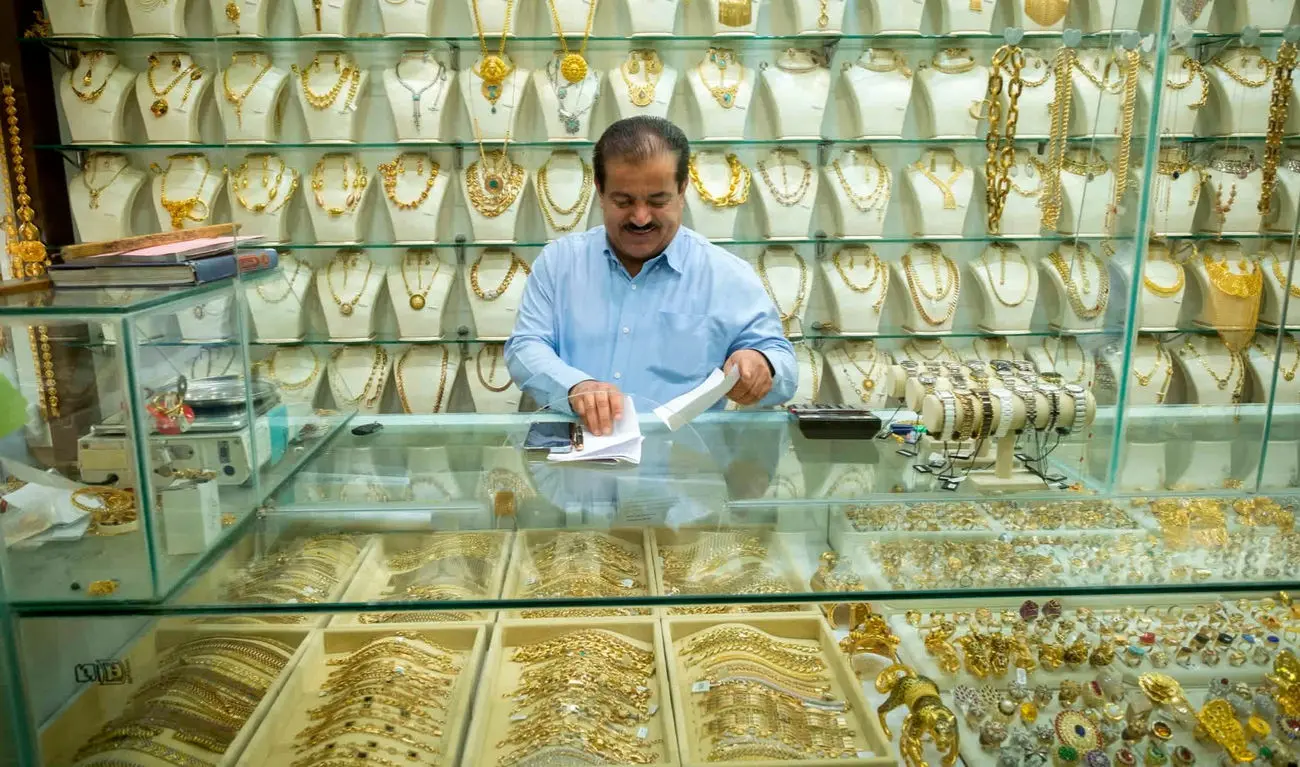 سقف شکنی قیمت طلا؛ قیمت طلا  ۱۸ عیار و طلای دست دوم  امروز ۲۳ آبان ۱۴۰۴+ جدول