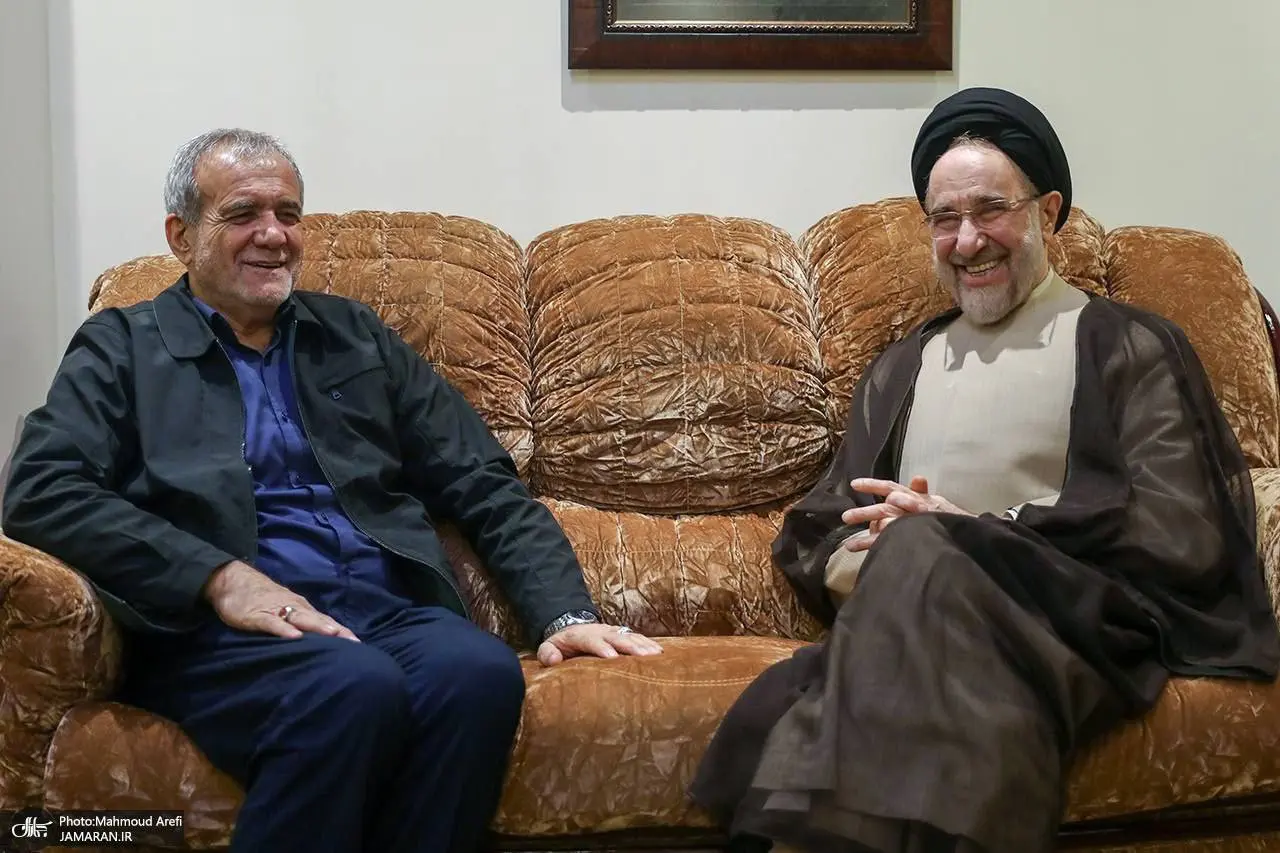 دیدار پزشکیان با سید محمد خاتمی در مقام رییس جمهور منتخب+عکس