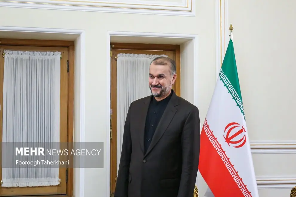 خبر مهم وزیرخارجه درباره مذاکرات/پیشنهاد سلطان عمان روی میز است