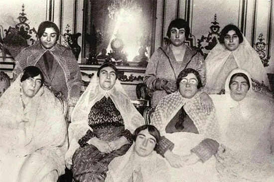 چرا نوه مظفرالدین شاه به ایران بازگشت؟+عکس