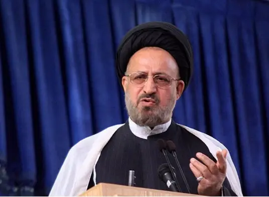 امام جمعه شیراز:  مردان باید حجاب را رعایت کنند

