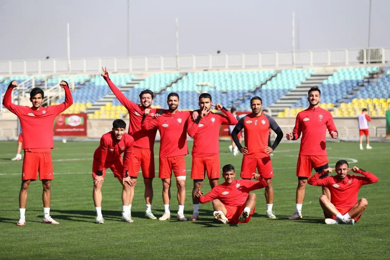  پوستر جنجالی پرسپولیس مقابل سپاهان حذف شد! + عکس